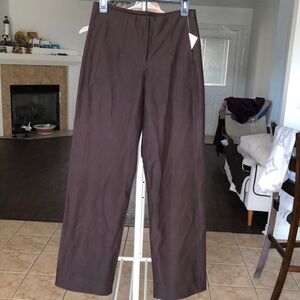 NWT Lululemon Utilitech Relaxed Fit Mid Rise Trouser, Size 4, Color Espresso